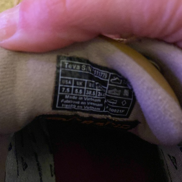 Teva Ember Commute Waterproof Boot 7.5 - Picture 7 of 8